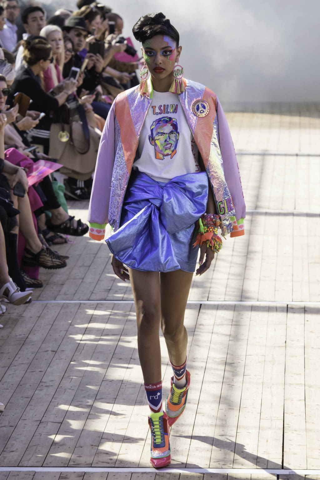Fashion Week Paris Spring/Summer 2019 look 2 from the Manish Arora collection 女装