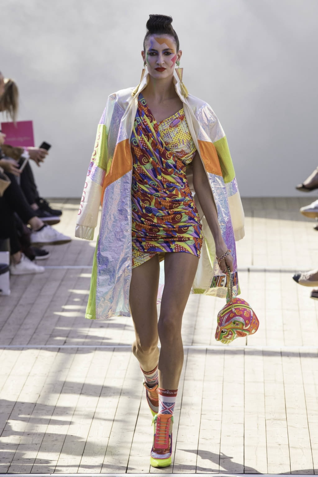 Fashion Week Paris Spring/Summer 2019 look 4 from the Manish Arora collection 女装
