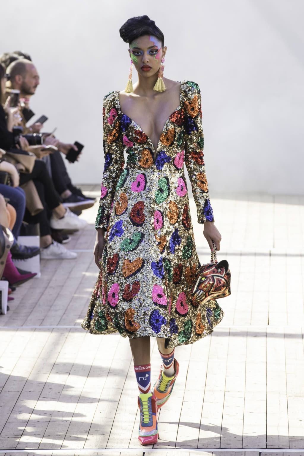 Fashion Week Paris Spring/Summer 2019 look 22 from the Manish Arora collection 女装