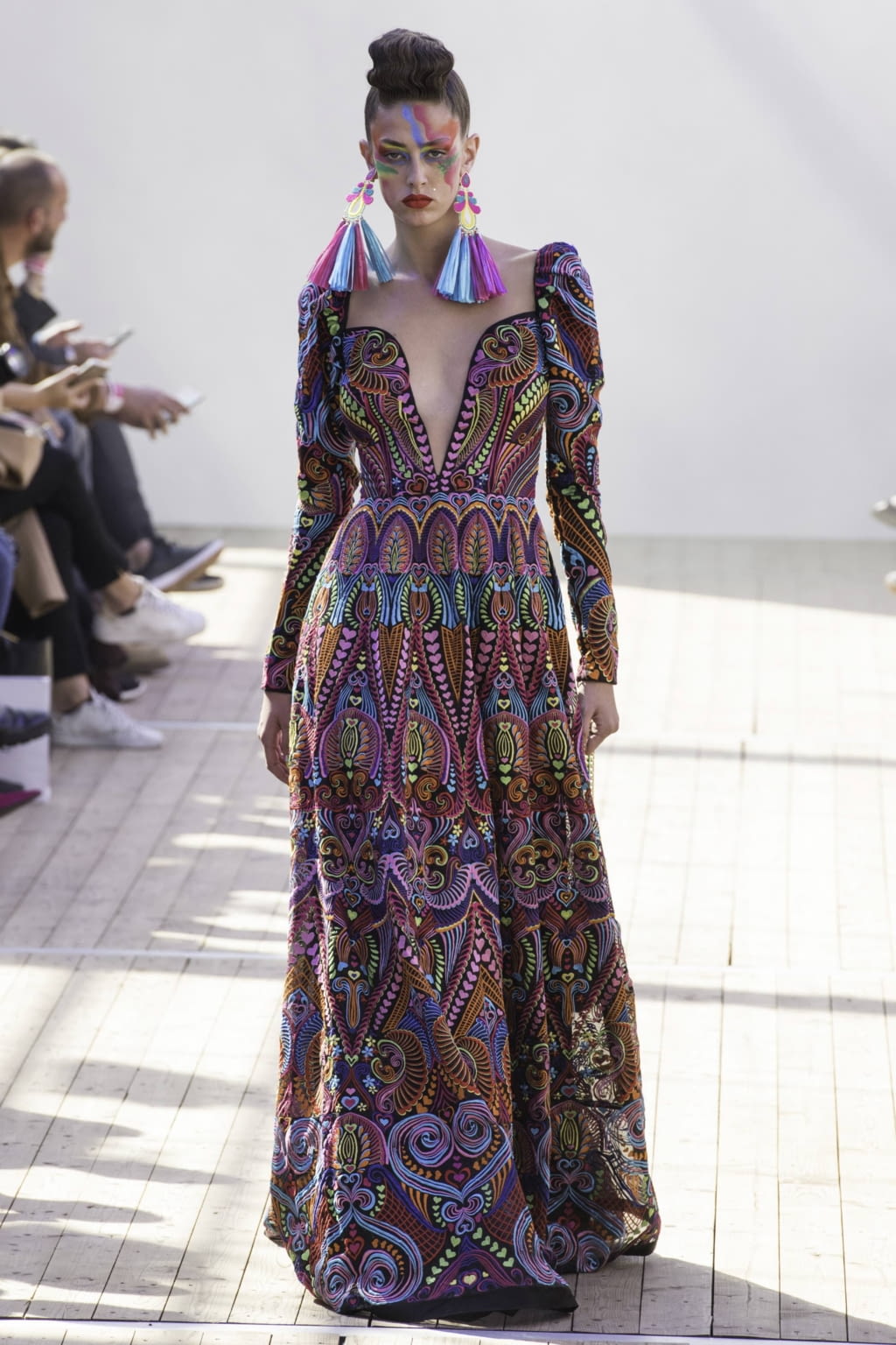 Fashion Week Paris Spring/Summer 2019 look 27 from the Manish Arora collection womenswear