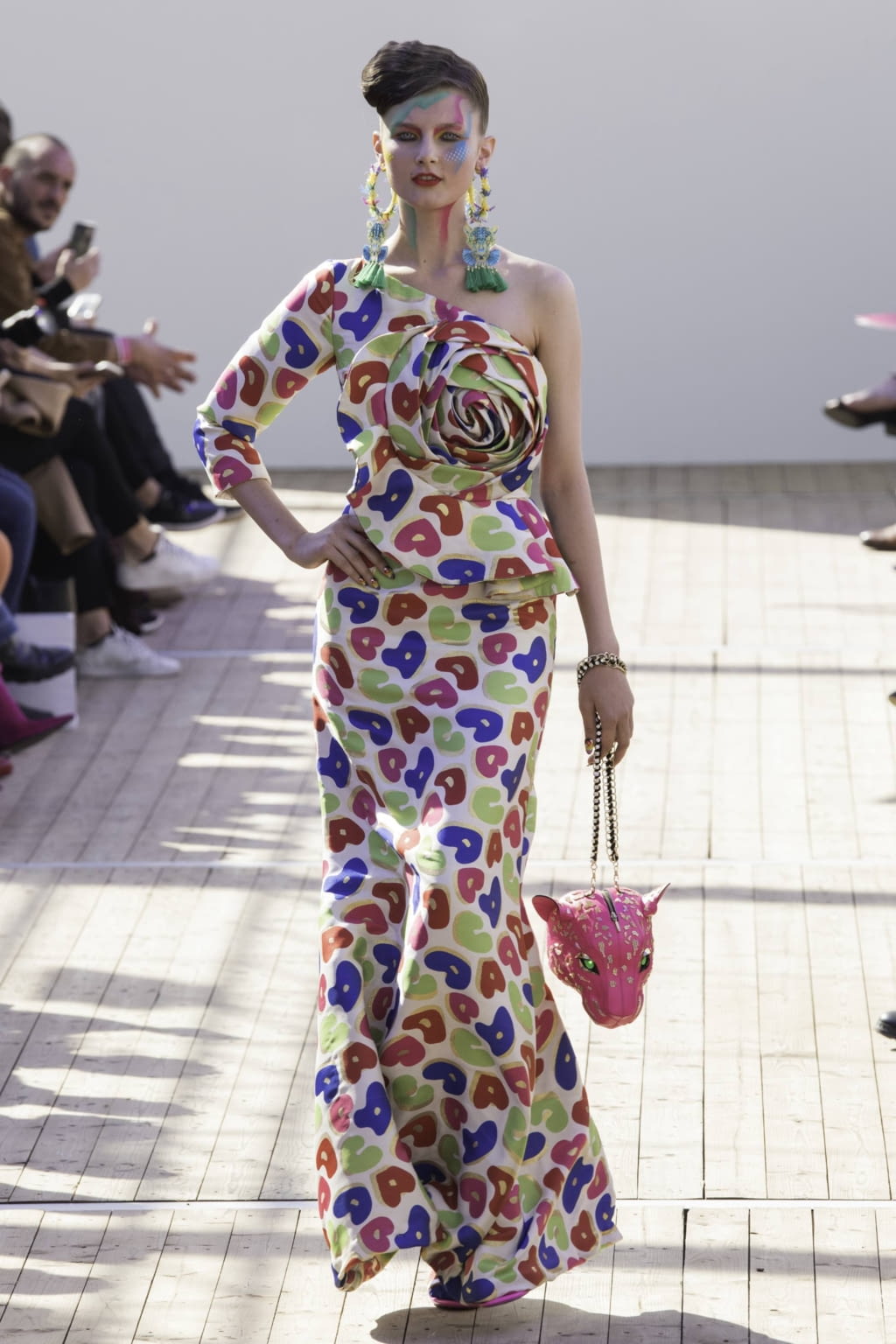 Fashion Week Paris Spring/Summer 2019 look 39 from the Manish Arora collection womenswear