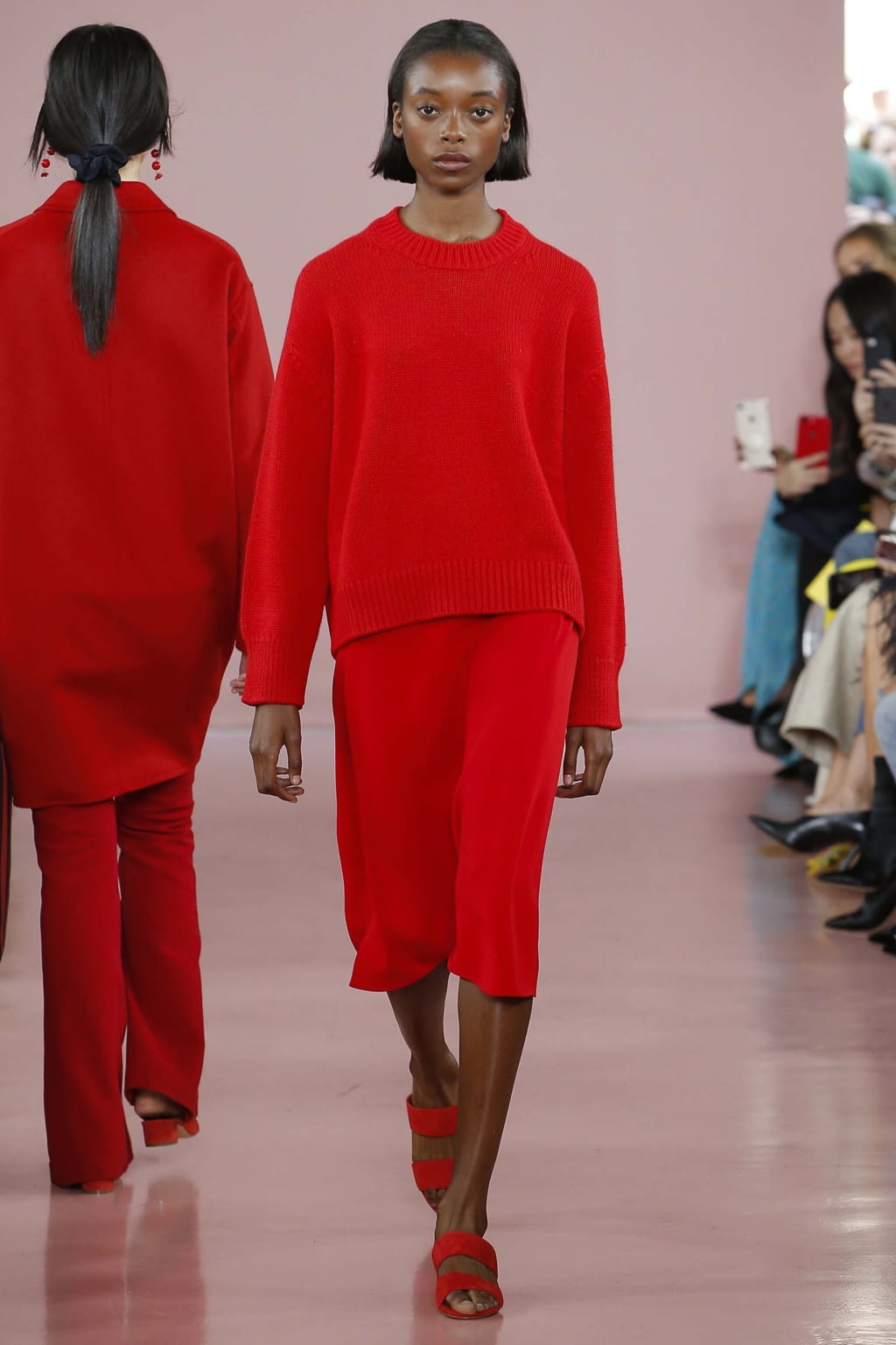 Fashion Week New York Fall/Winter 2017 look 12 from the Mansur Gavriel collection 女装