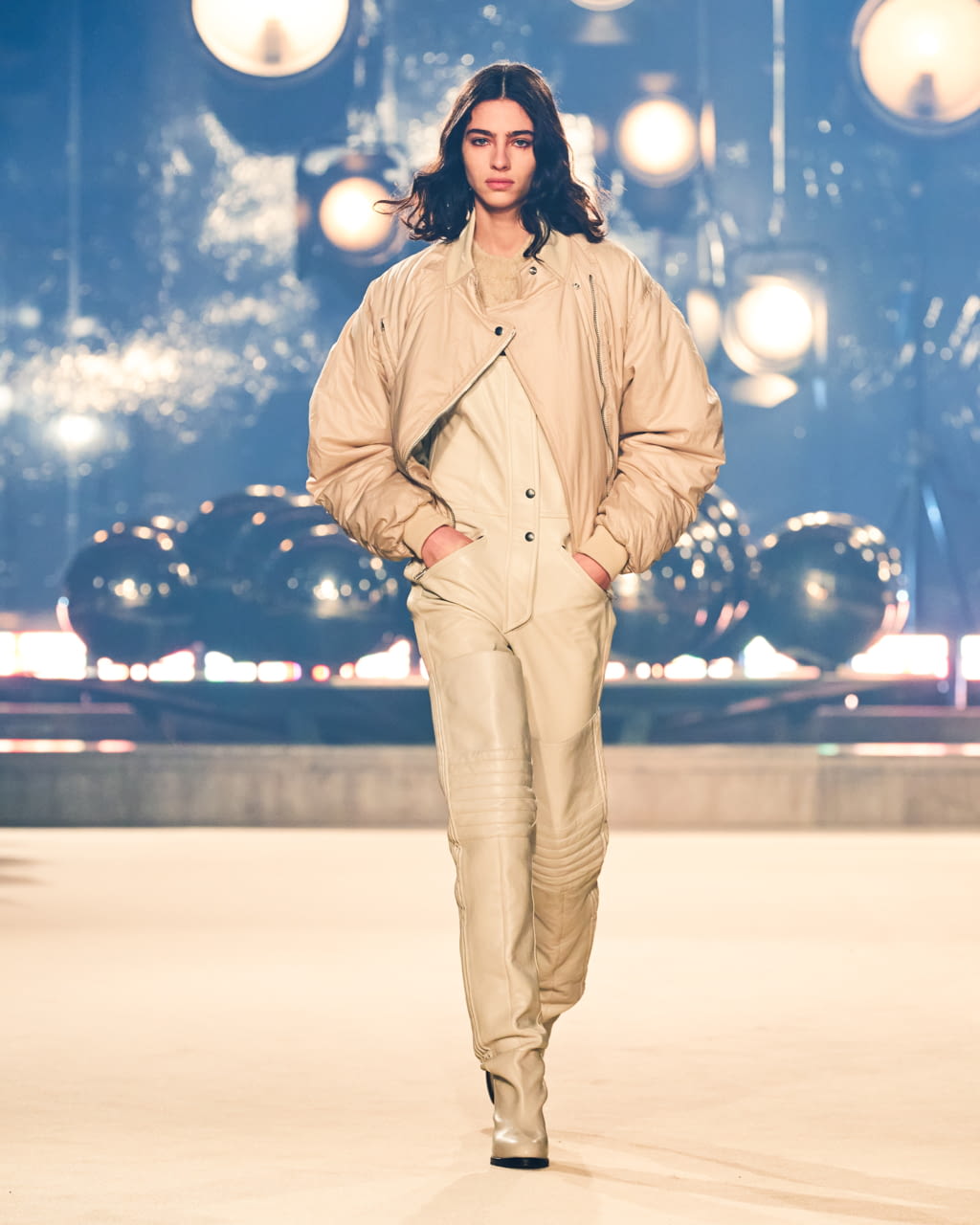 Fashion Week Paris Fall/Winter 2022 look 1 de la collection Isabel Marant womenswear