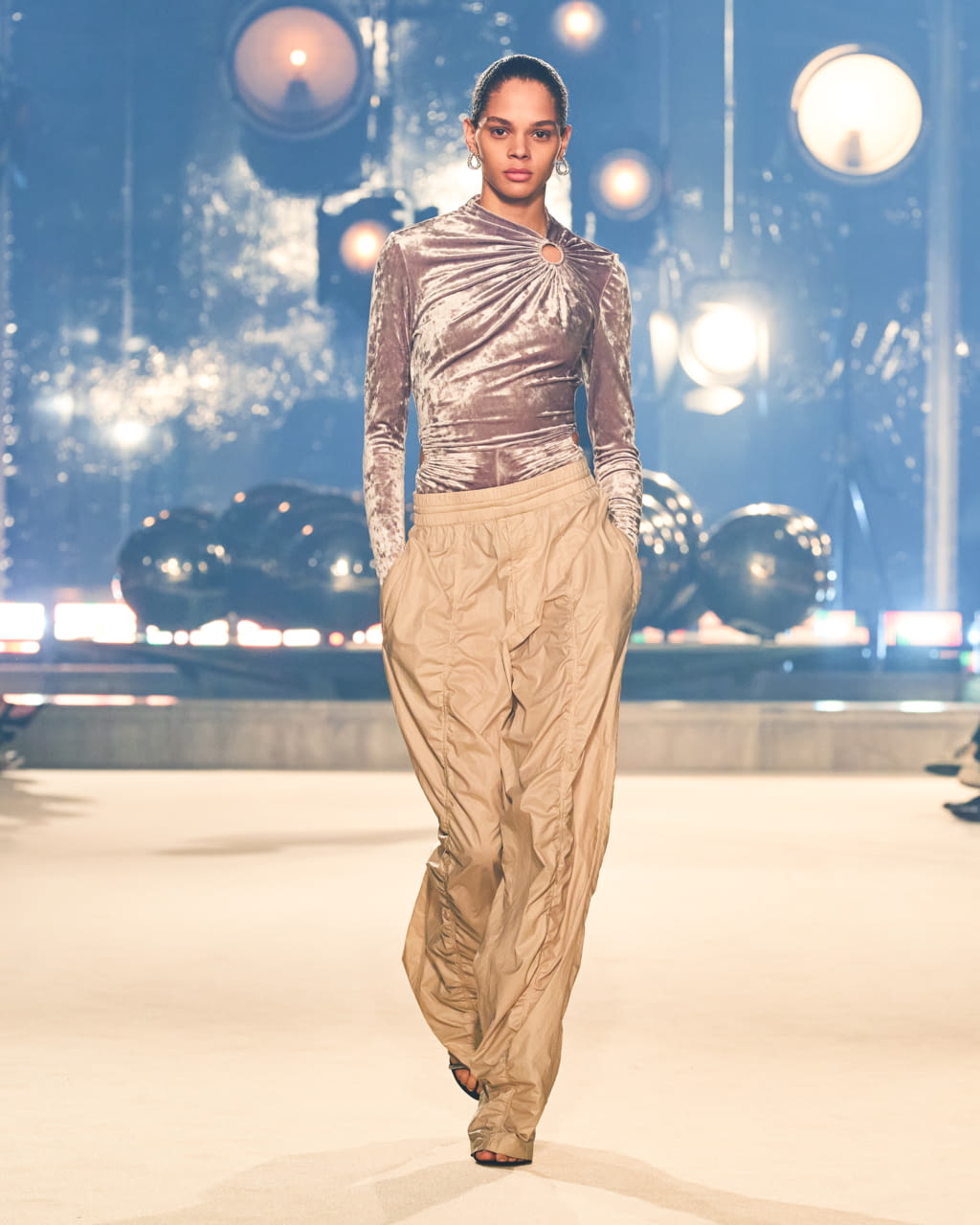 Fashion Week Paris Fall/Winter 2022 look 31 from the Isabel Marant collection womenswear