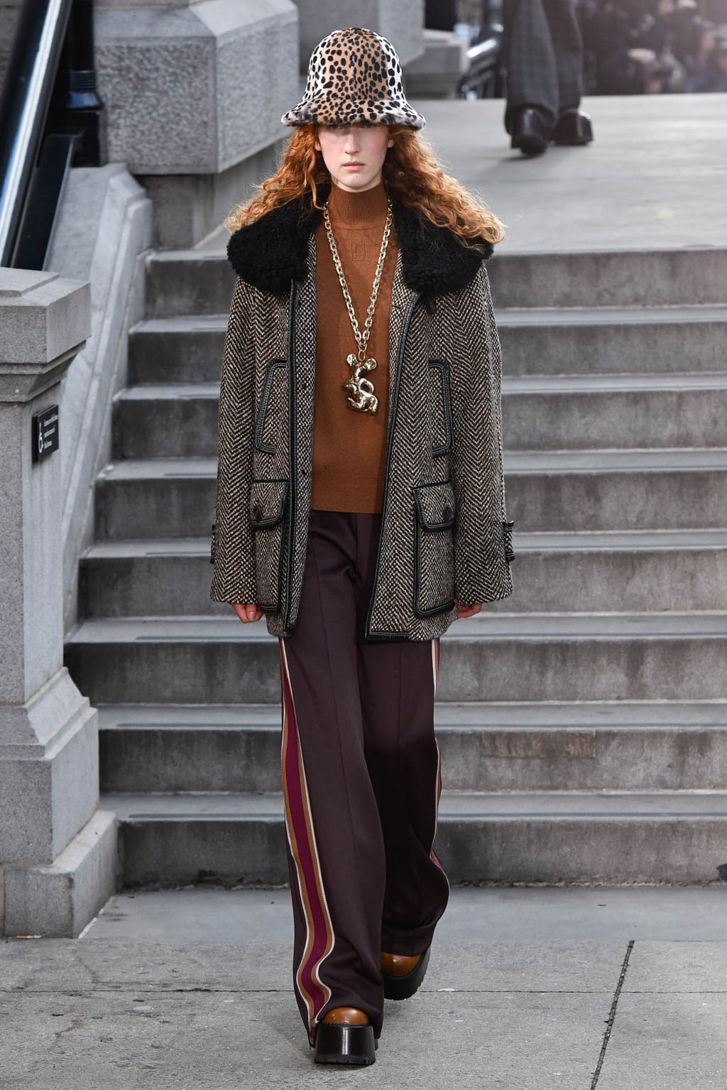 Fashion Week New York Fall/Winter 2017 look 23 de la collection Marc Jacobs womenswear