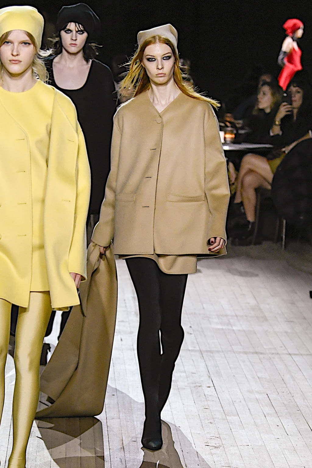 Fashion Week New York Fall/Winter 2020 look 2 from the Marc Jacobs collection womenswear
