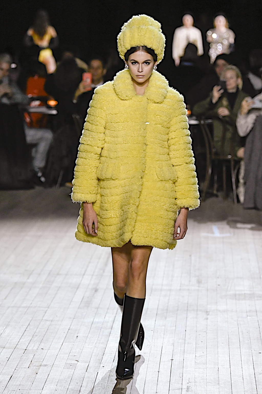 Fashion Week New York Fall/Winter 2020 look 6 from the Marc Jacobs collection womenswear