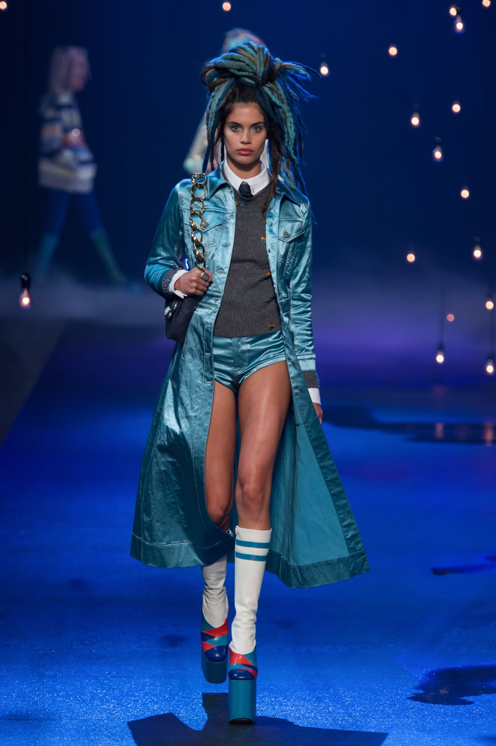 Fashion Week New York Spring/Summer 2017 look 15 from the Marc Jacobs collection womenswear