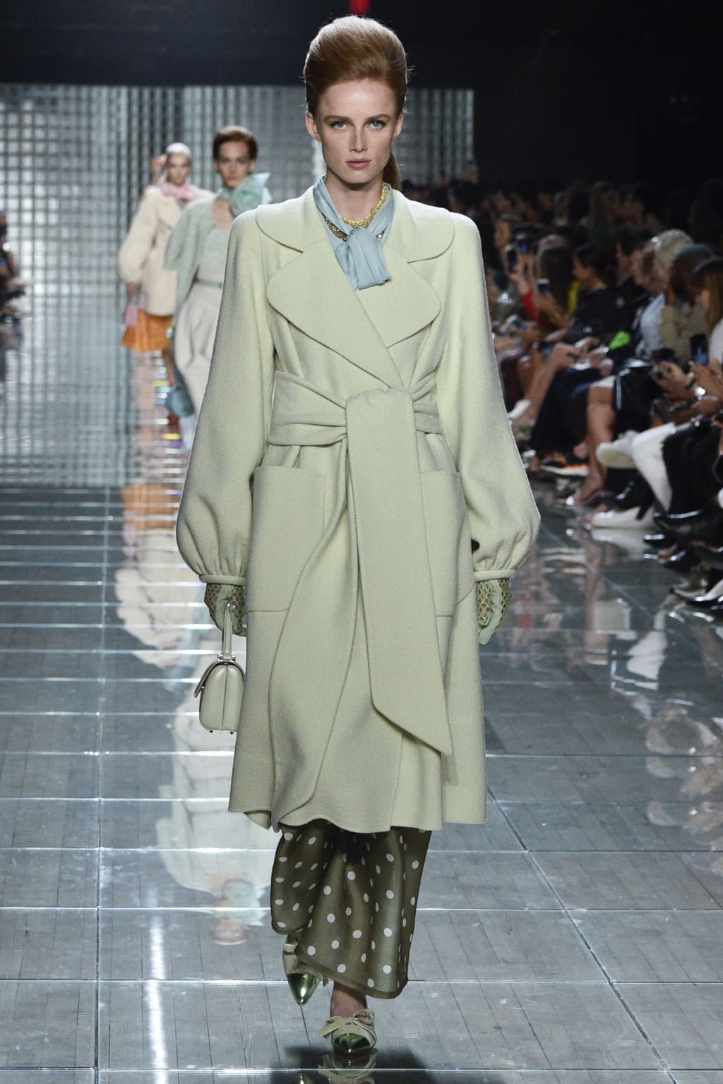 Fashion Week New York Spring/Summer 2019 look 16 from the Marc Jacobs collection womenswear