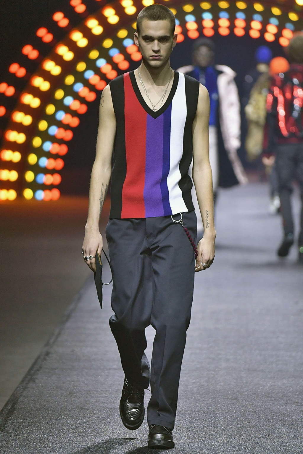 Fashion Week Milan Fall/Winter 2019 look 14 from the Marcelo Burlon County of Milan collection 男装