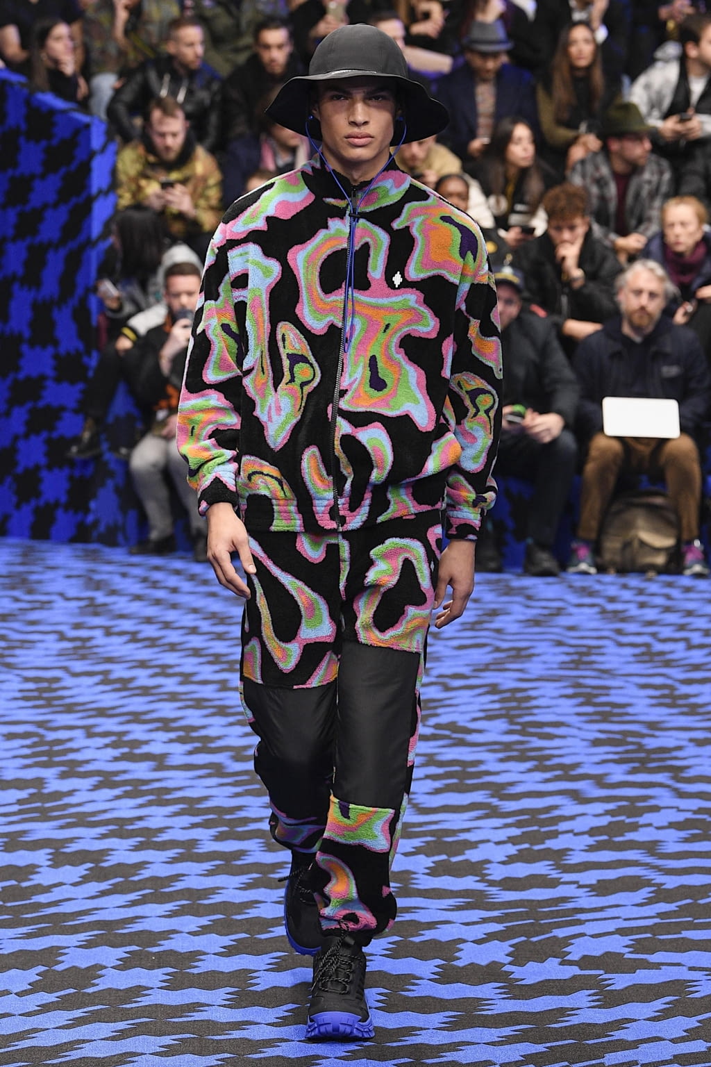 Fashion Week Milan Fall/Winter 2020 look 20 from the Marcelo Burlon County of Milan collection menswear