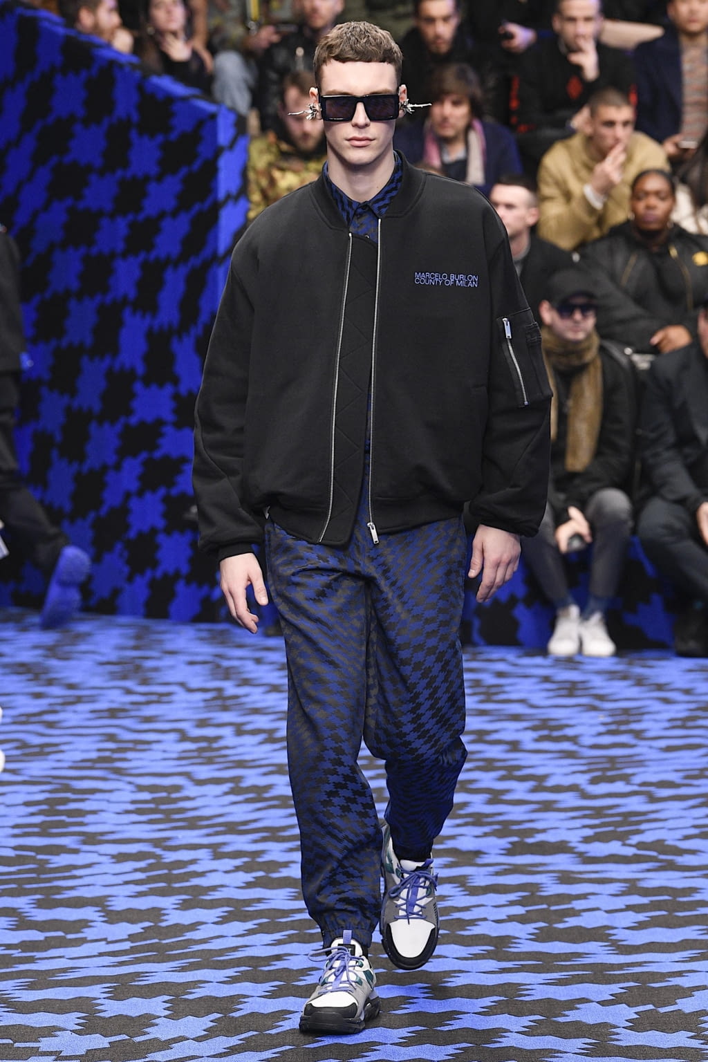 Fashion Week Milan Fall/Winter 2020 look 28 from the Marcelo Burlon County of Milan collection 男装