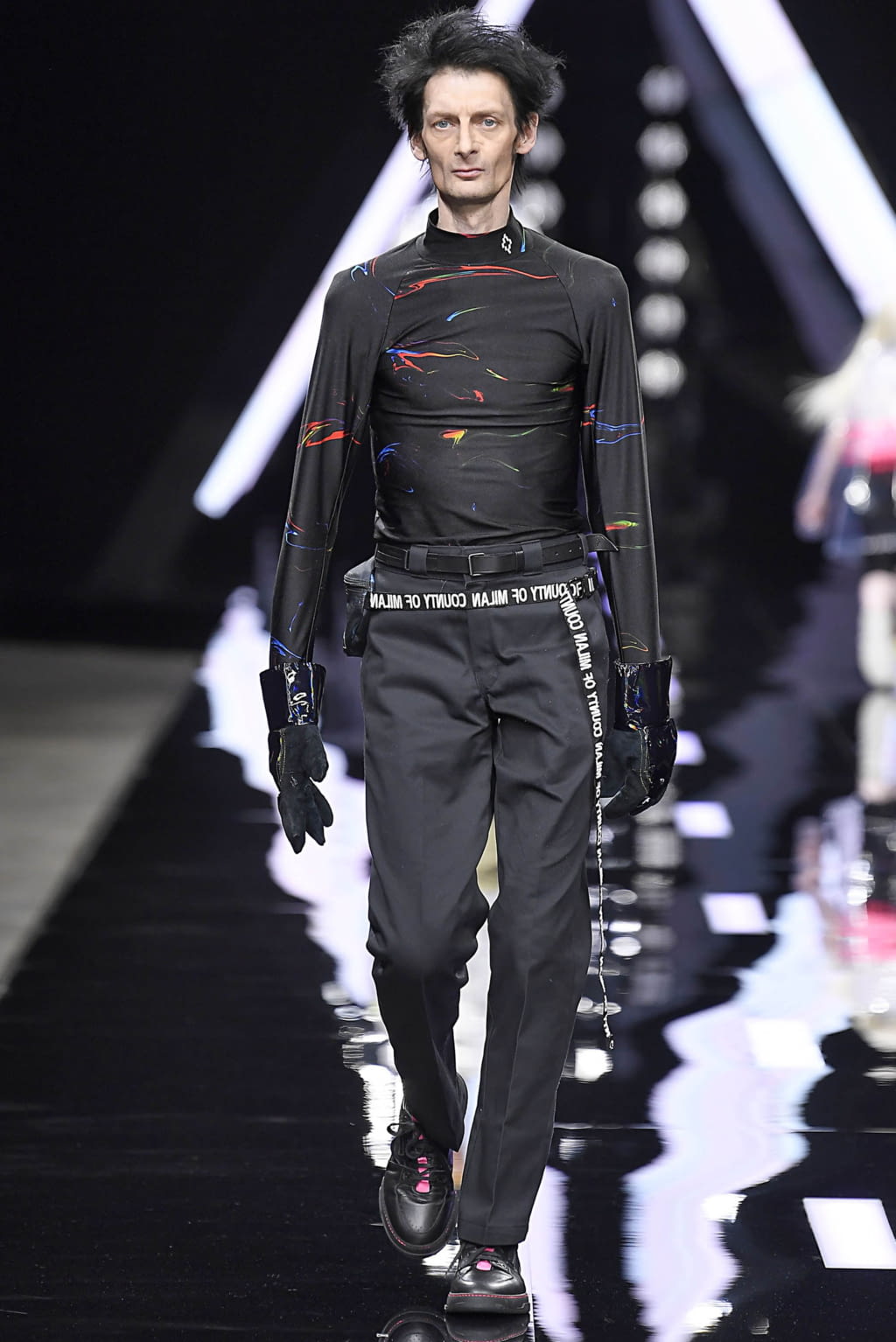 Fashion Week Milan Spring/Summer 2019 look 28 from the Marcelo Burlon County of Milan collection menswear