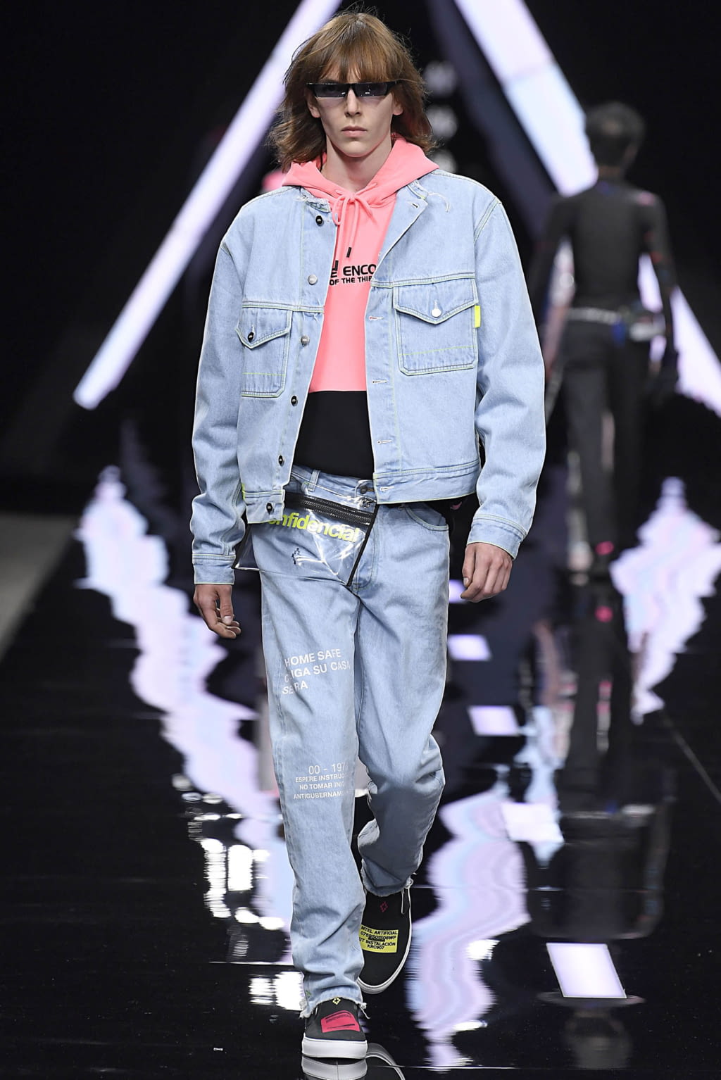 Fashion Week Milan Spring/Summer 2019 look 30 from the Marcelo Burlon County of Milan collection menswear