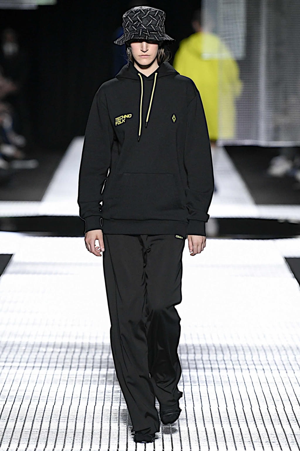Fashion Week Milan Spring/Summer 2020 look 12 from the Marcelo Burlon County of Milan collection 男装