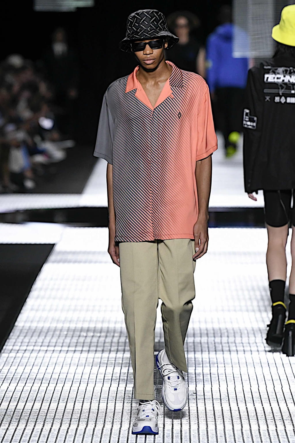 Fashion Week Milan Spring/Summer 2020 look 20 from the Marcelo Burlon County of Milan collection menswear