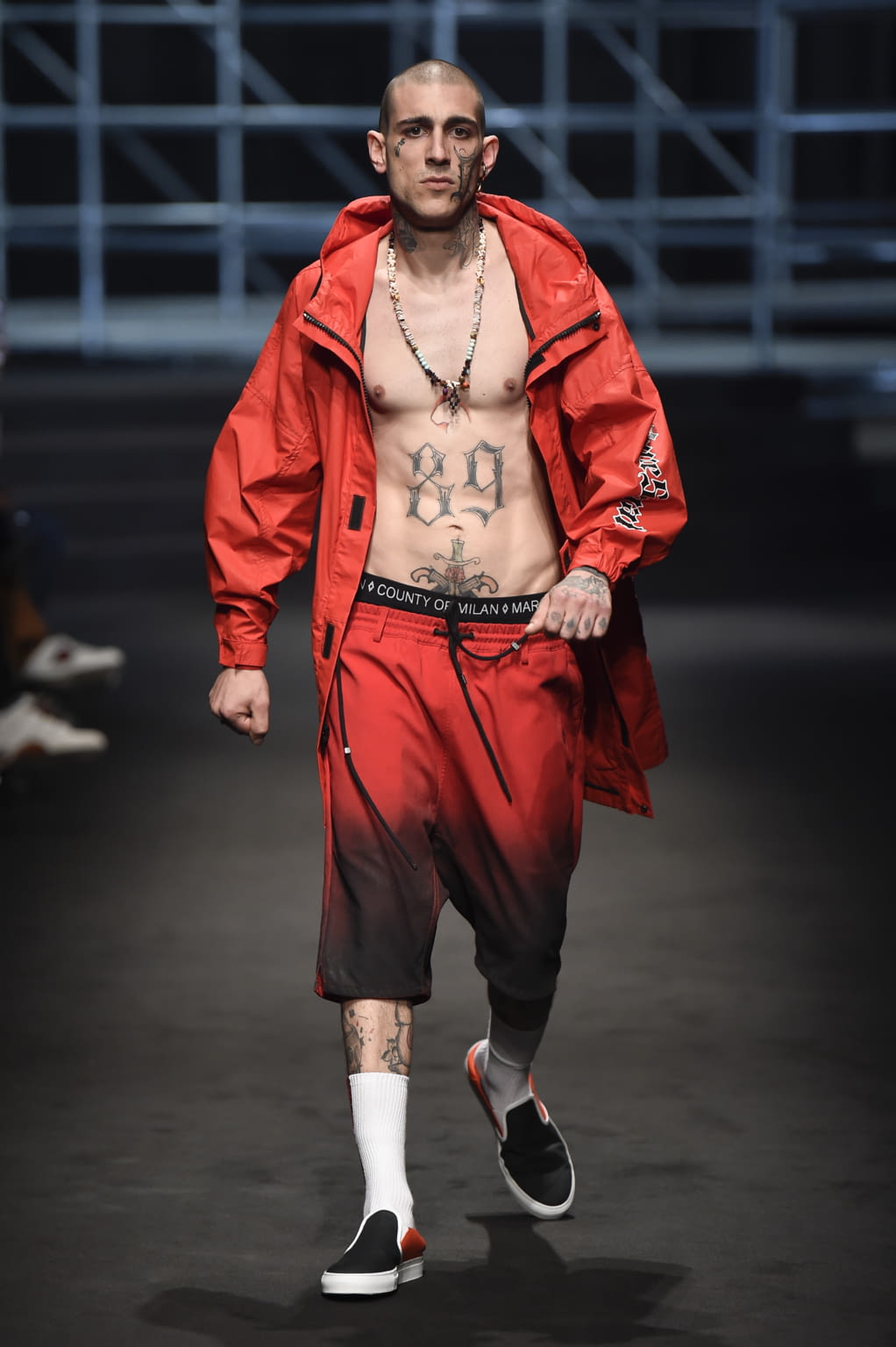 Fashion Week Milan Spring/Summer 2018 look 1 from the Marcelo Burlon County of Milan collection menswear