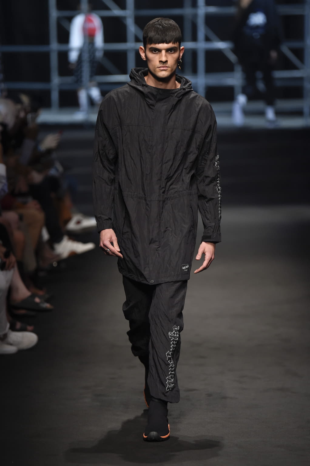 Fashion Week Milan Spring/Summer 2018 look 7 from the Marcelo Burlon County of Milan collection menswear