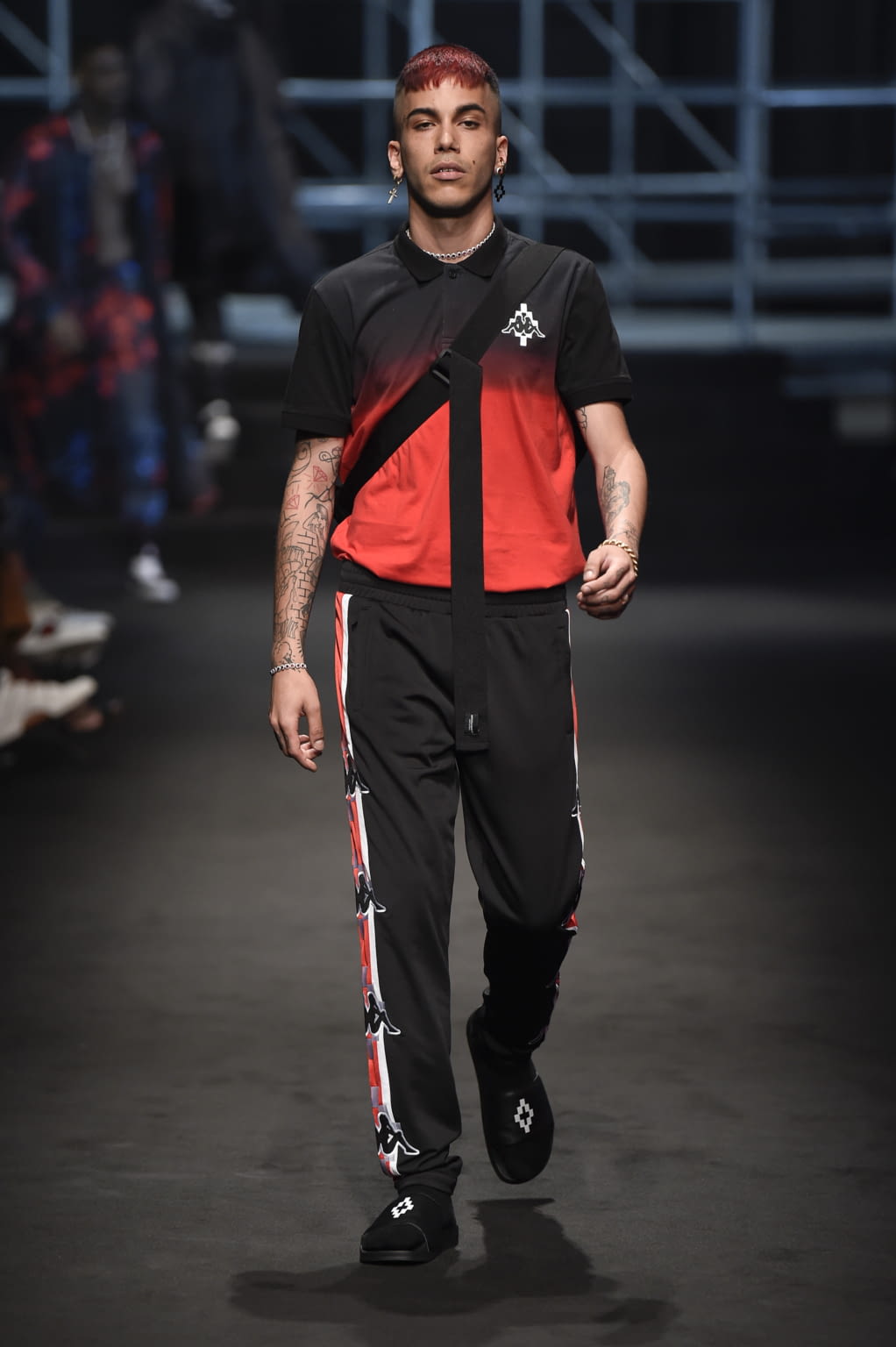 Fashion Week Milan Spring/Summer 2018 look 18 from the Marcelo Burlon County of Milan collection menswear