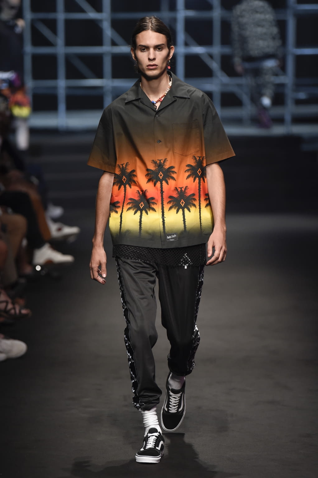 Fashion Week Milan Spring/Summer 2018 look 47 from the Marcelo Burlon County of Milan collection 男装