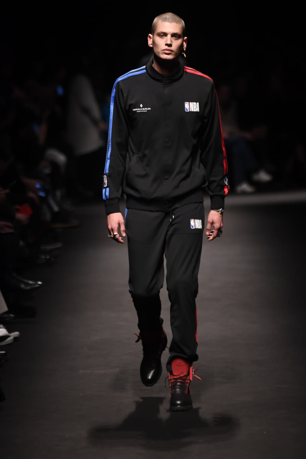Fashion Week Milan Fall/Winter 2018 look 5 from the Marcelo Burlon County of Milan collection menswear