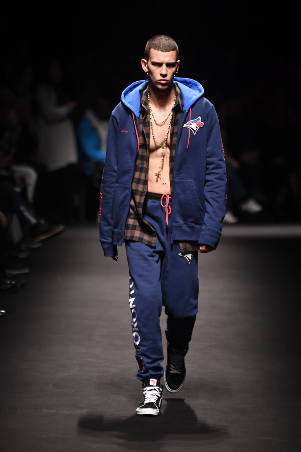 Fashion Week Milan Fall/Winter 2018 look 9 from the Marcelo Burlon County of Milan collection menswear