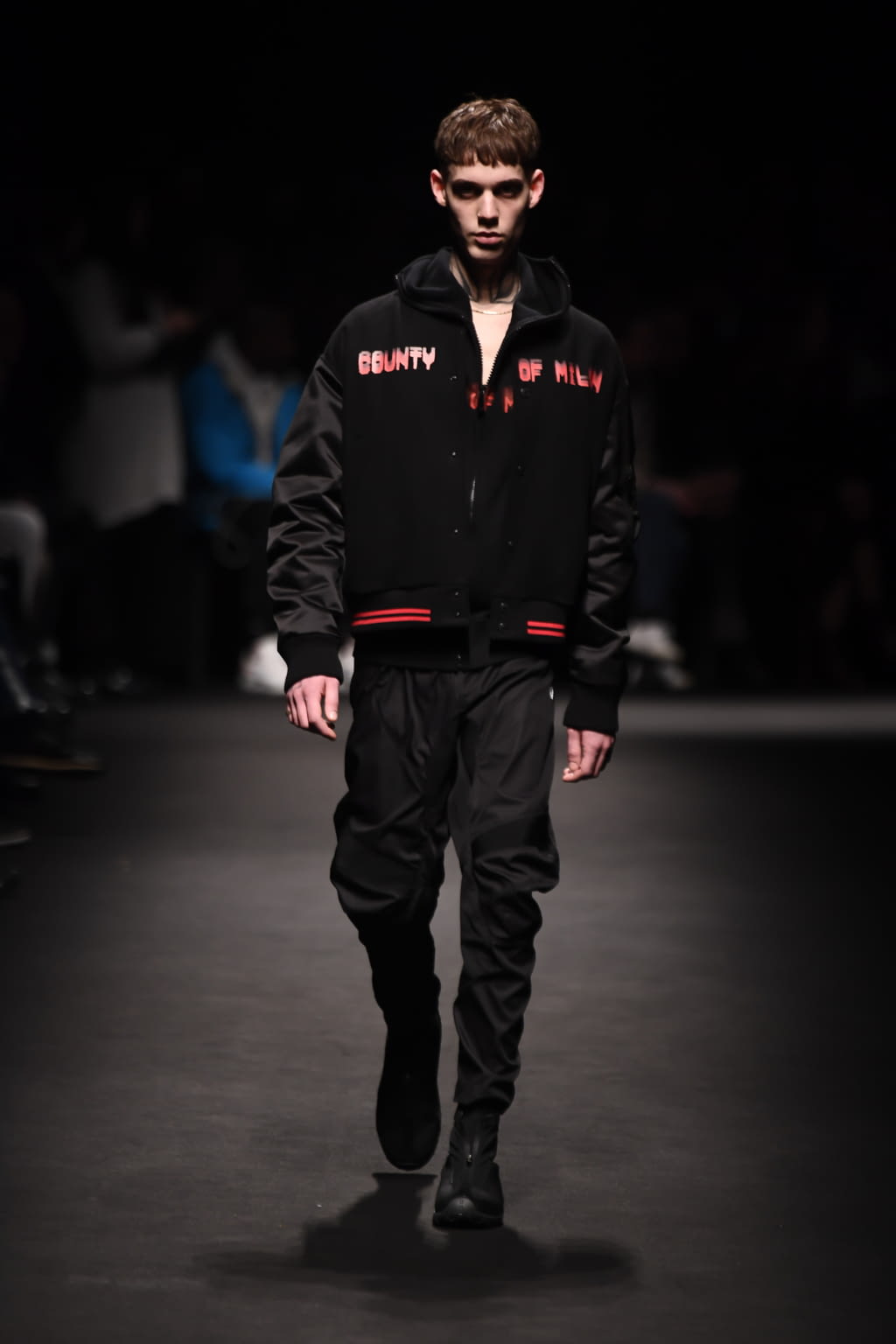 Fashion Week Milan Fall/Winter 2018 look 41 from the Marcelo Burlon County of Milan collection 男装