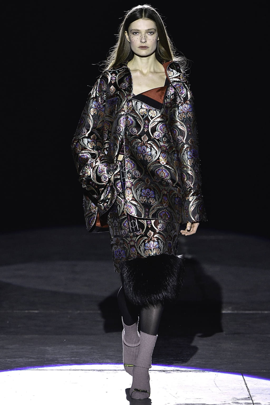 Fashion Week Milan Fall/Winter 2019 look 22 de la collection Marco de Vincenzo womenswear