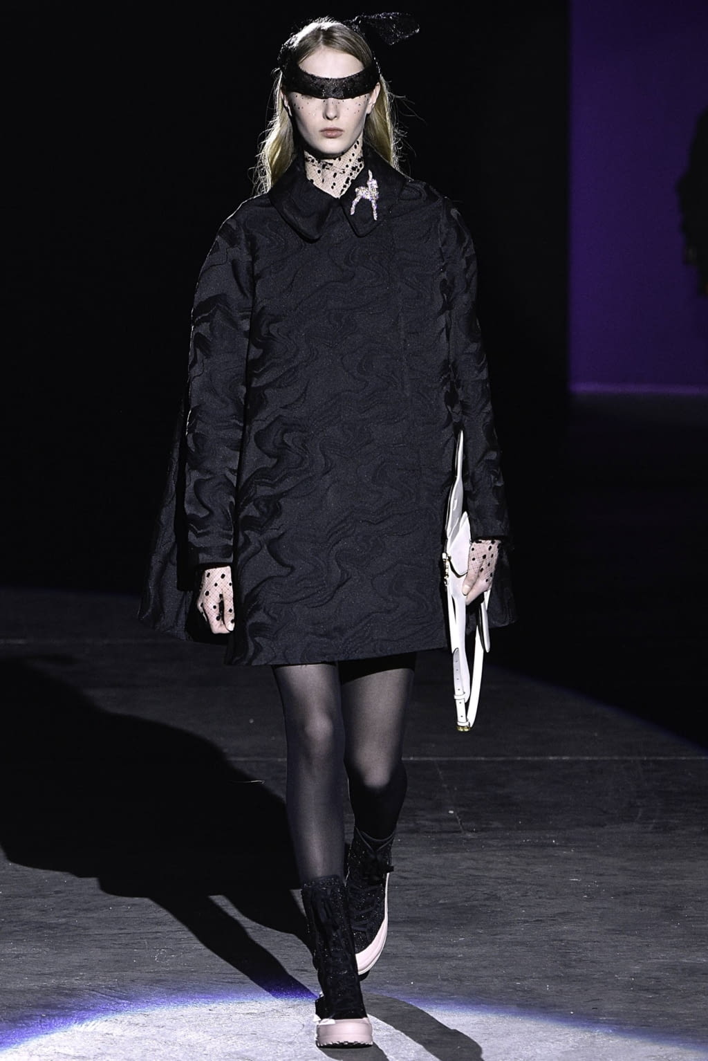 Fashion Week Milan Fall/Winter 2019 look 23 from the Marco de Vincenzo collection womenswear