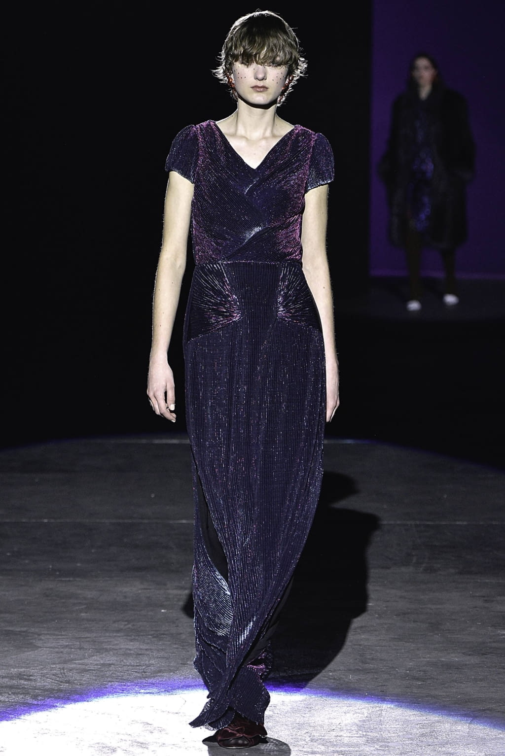 Fashion Week Milan Fall/Winter 2019 look 36 de la collection Marco de Vincenzo womenswear