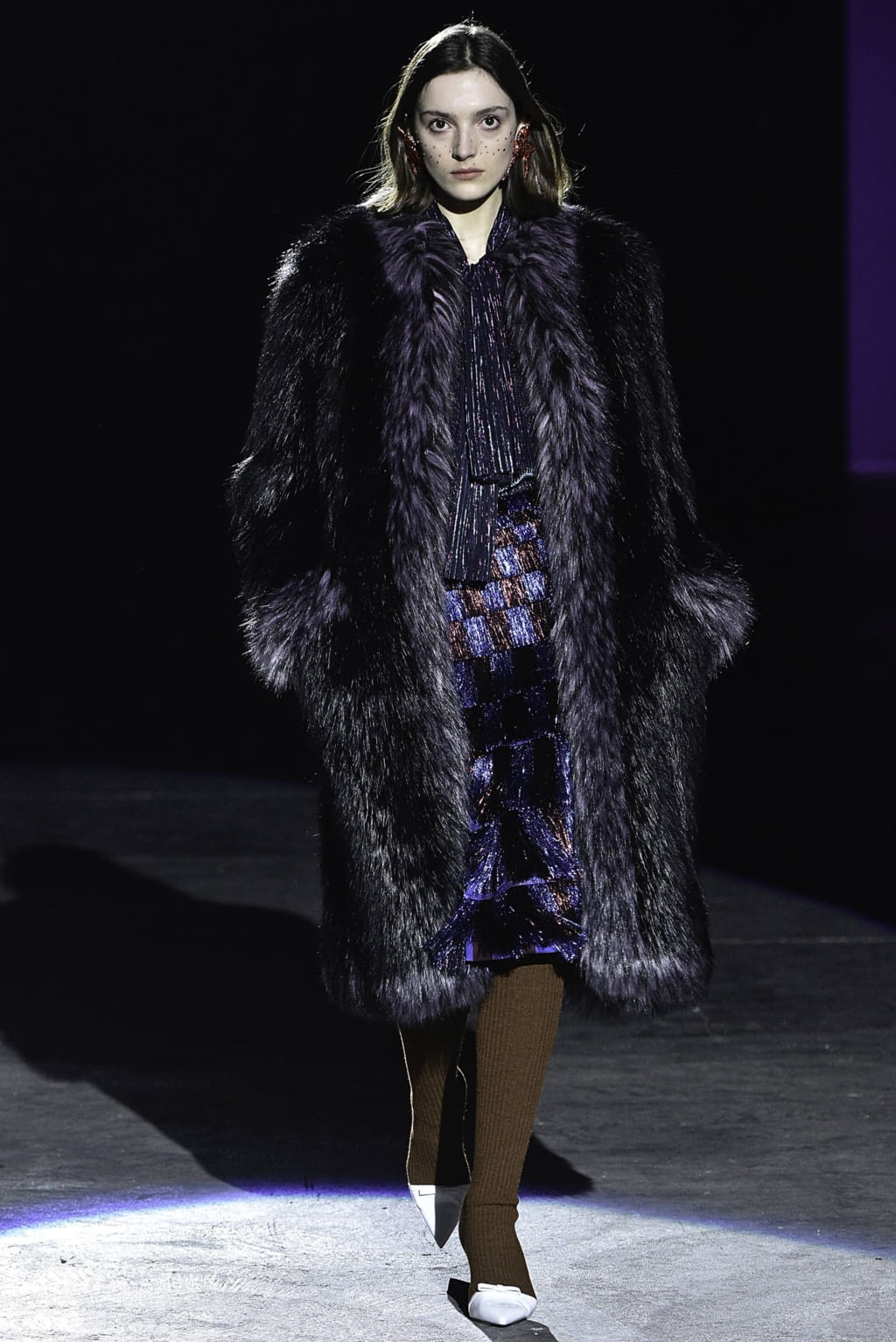 Fashion Week Milan Fall/Winter 2019 look 37 from the Marco de Vincenzo collection 女装