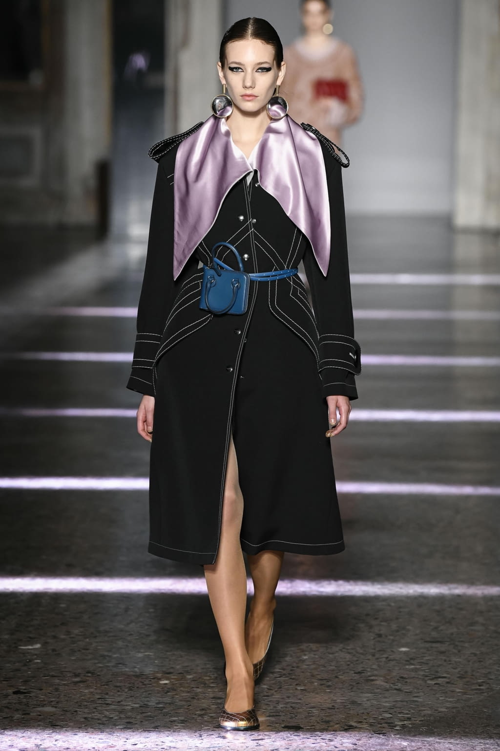 Fashion Week Milan Fall/Winter 2020 look 7 de la collection Marco de Vincenzo womenswear