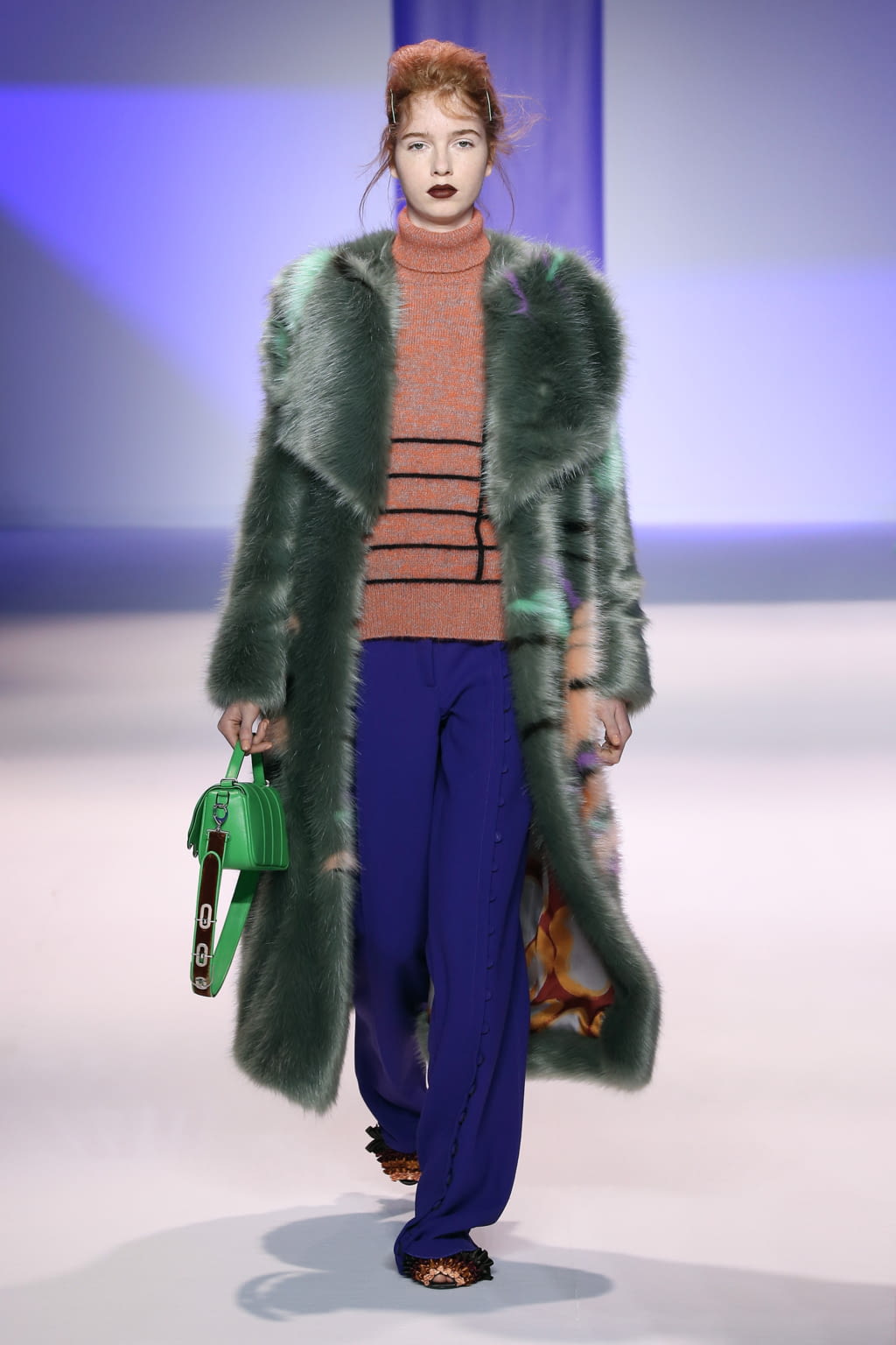 Fashion Week Milan Fall/Winter 2016 look 14 from the Marco de Vincenzo collection womenswear