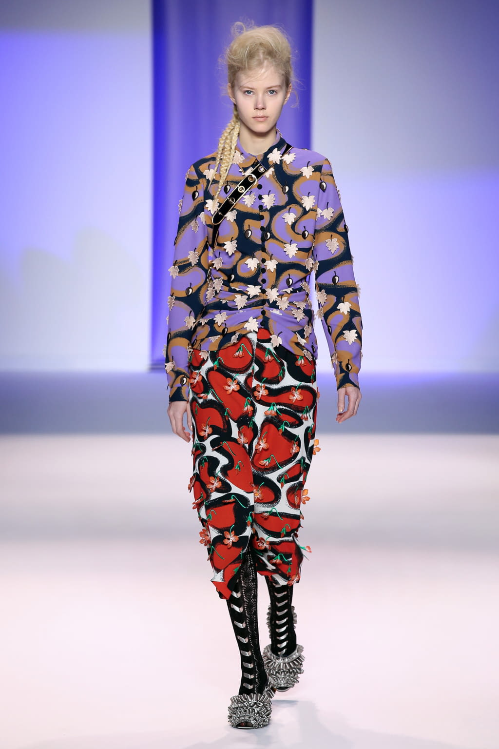 Fashion Week Milan Fall/Winter 2016 look 22 de la collection Marco de Vincenzo womenswear