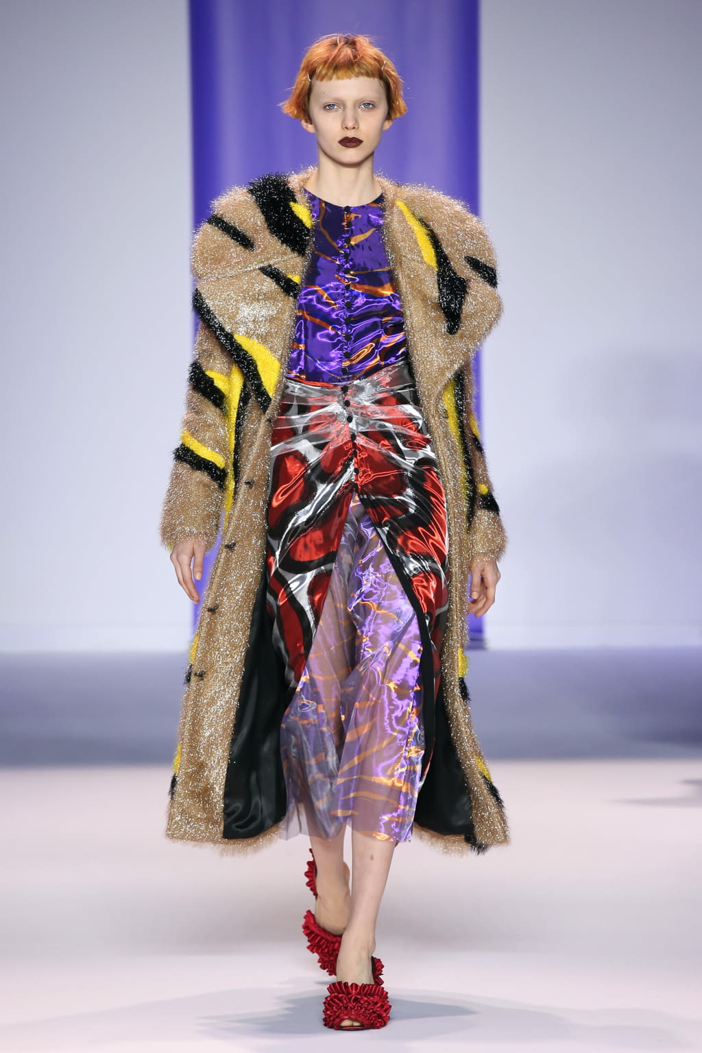 Fashion Week Milan Fall/Winter 2016 look 34 de la collection Marco de Vincenzo womenswear