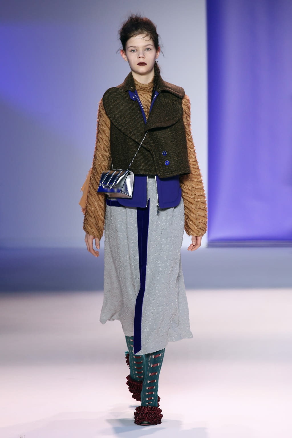 Fashion Week Milan Fall/Winter 2016 look 8 de la collection Marco de Vincenzo womenswear