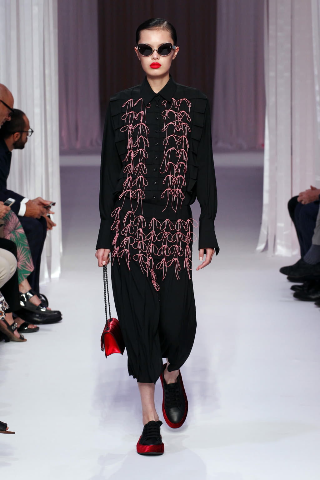 Fashion Week Milan Spring/Summer 2017 look 4 from the Marco de Vincenzo collection womenswear