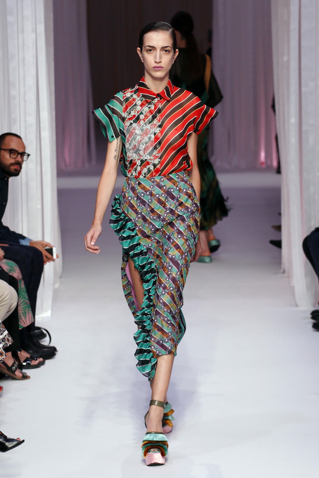 Fashion Week Milan Spring/Summer 2017 look 41 from the Marco de Vincenzo collection womenswear