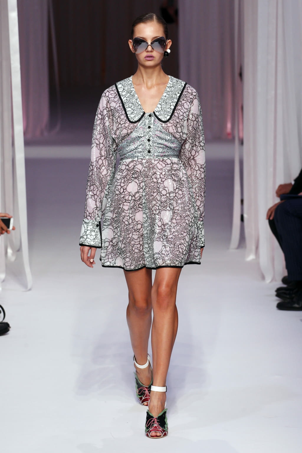 Fashion Week Milan Spring/Summer 2017 look 45 from the Marco de Vincenzo collection womenswear