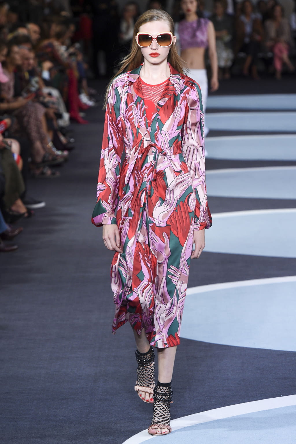 Fashion Week Milan Spring/Summer 2018 look 27 from the Marco de Vincenzo collection womenswear