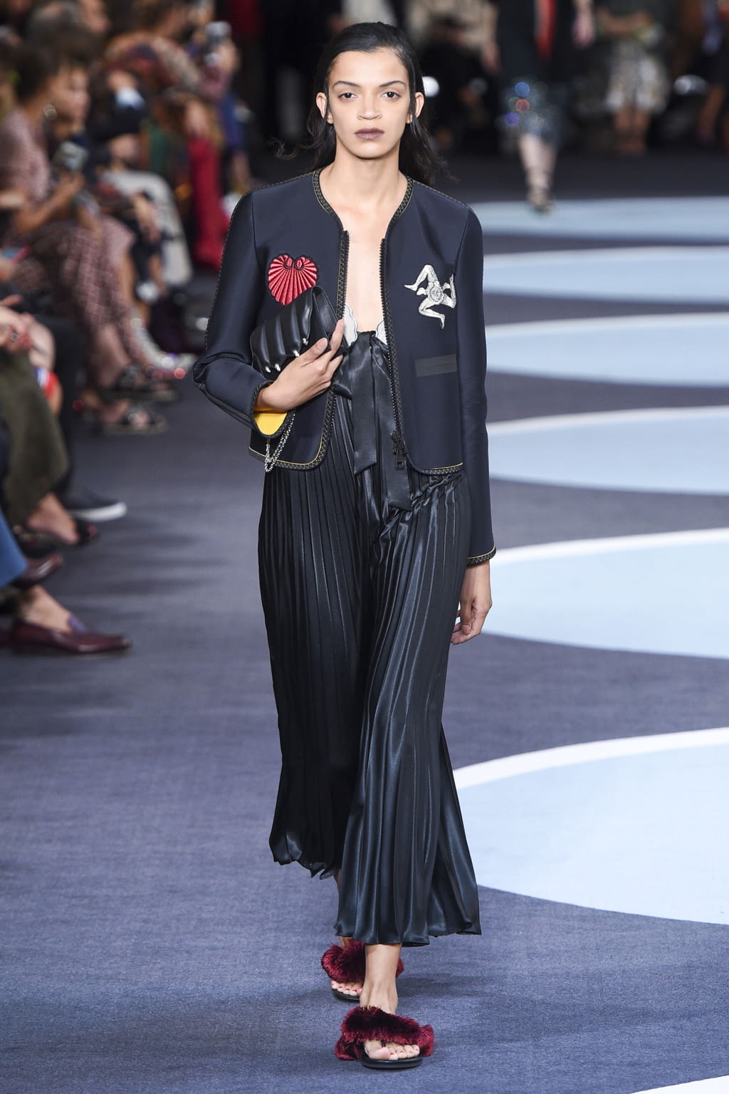 Fashion Week Milan Spring/Summer 2018 look 38 de la collection Marco de Vincenzo womenswear