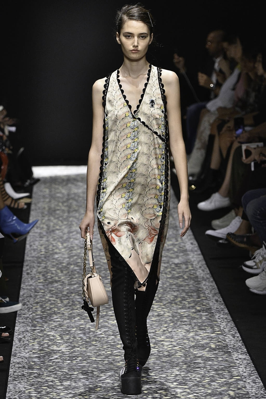 Fashion Week Milan Spring/Summer 2019 look 21 de la collection Marco de Vincenzo womenswear