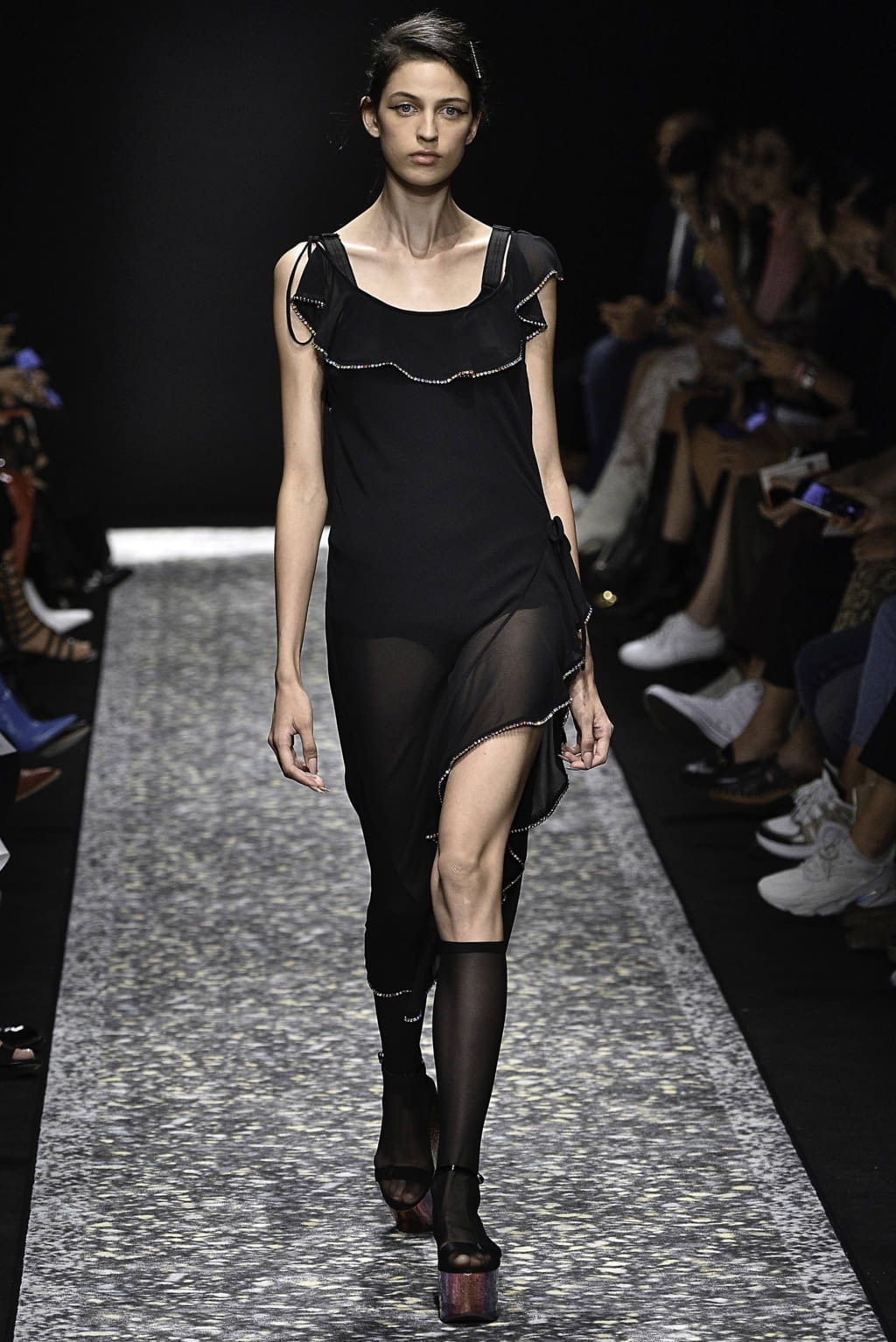 Fashion Week Milan Spring/Summer 2019 look 31 de la collection Marco de Vincenzo womenswear