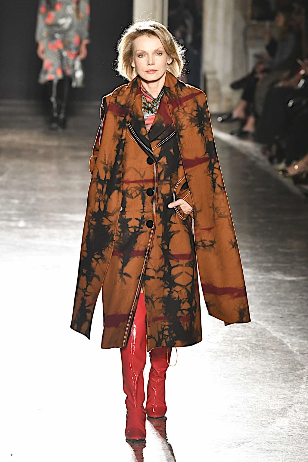 Fashion Week Milan Fall/Winter 2019 look 22 de la collection Marco Rambaldi womenswear
