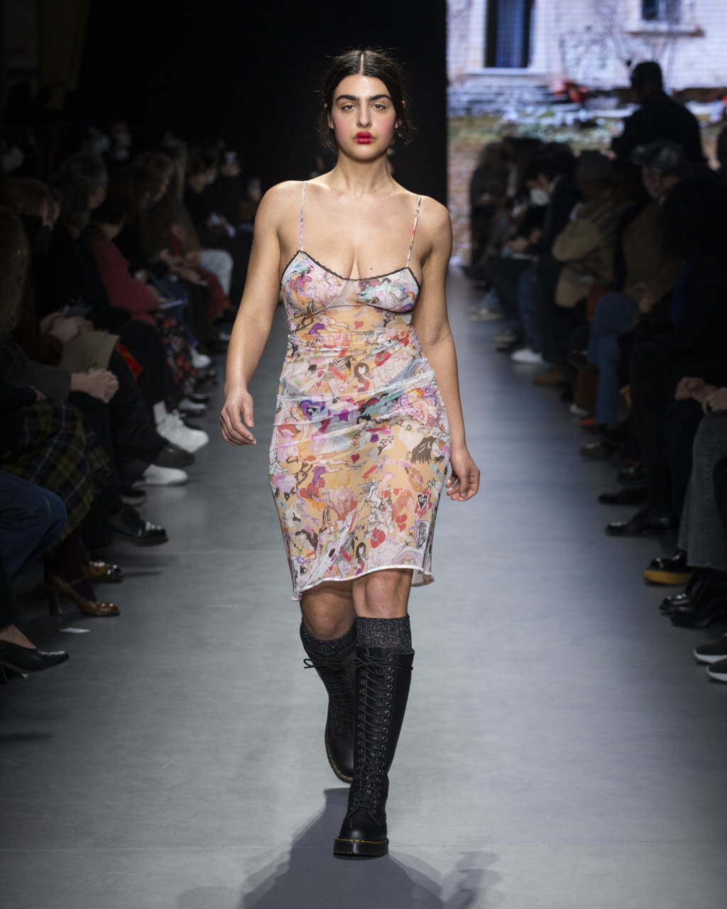 Fashion Week Milan Fall/Winter 2022 look 25 de la collection Marco Rambaldi womenswear