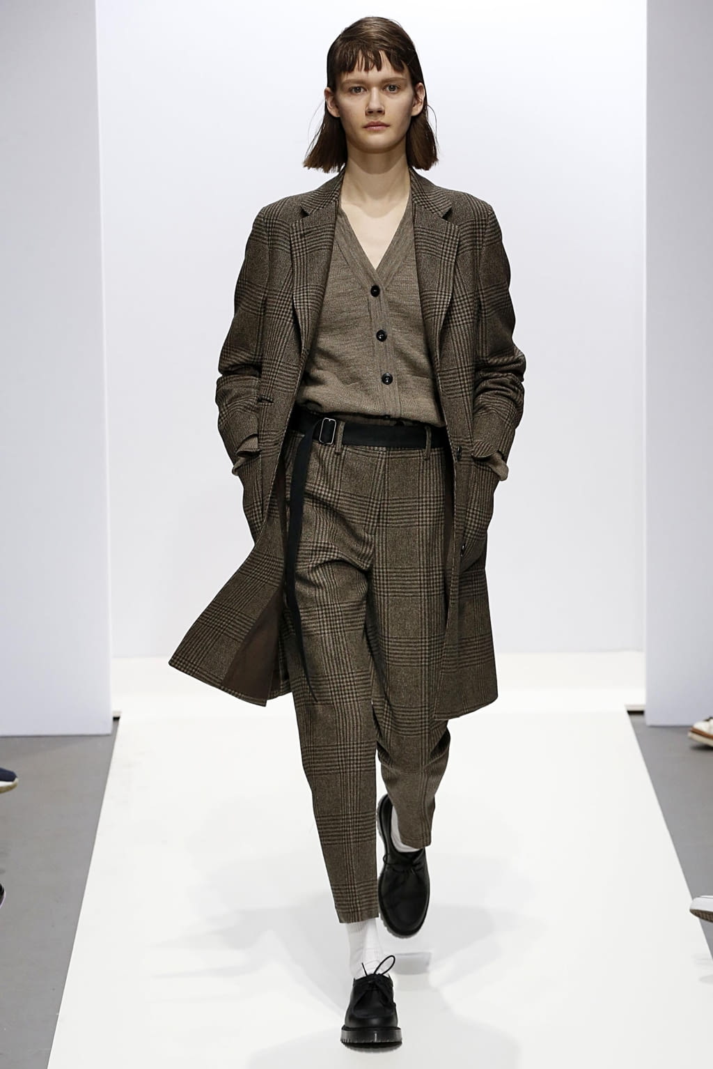 Fashion Week London Fall/Winter 2018 look 4 from the Margaret Howell collection womenswear