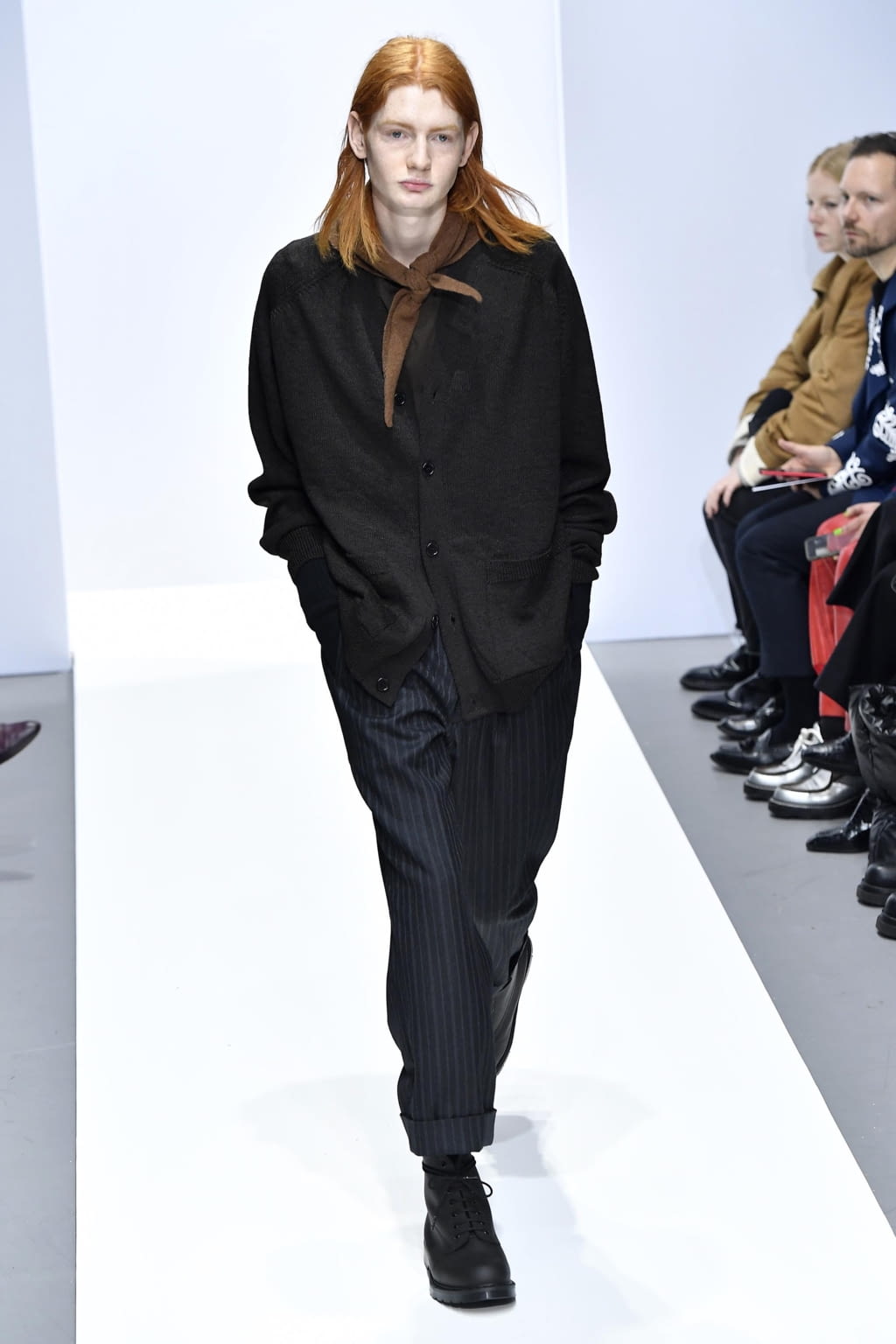 Fashion Week London Fall/Winter 2020 look 38 from the Margaret Howell collection 女装
