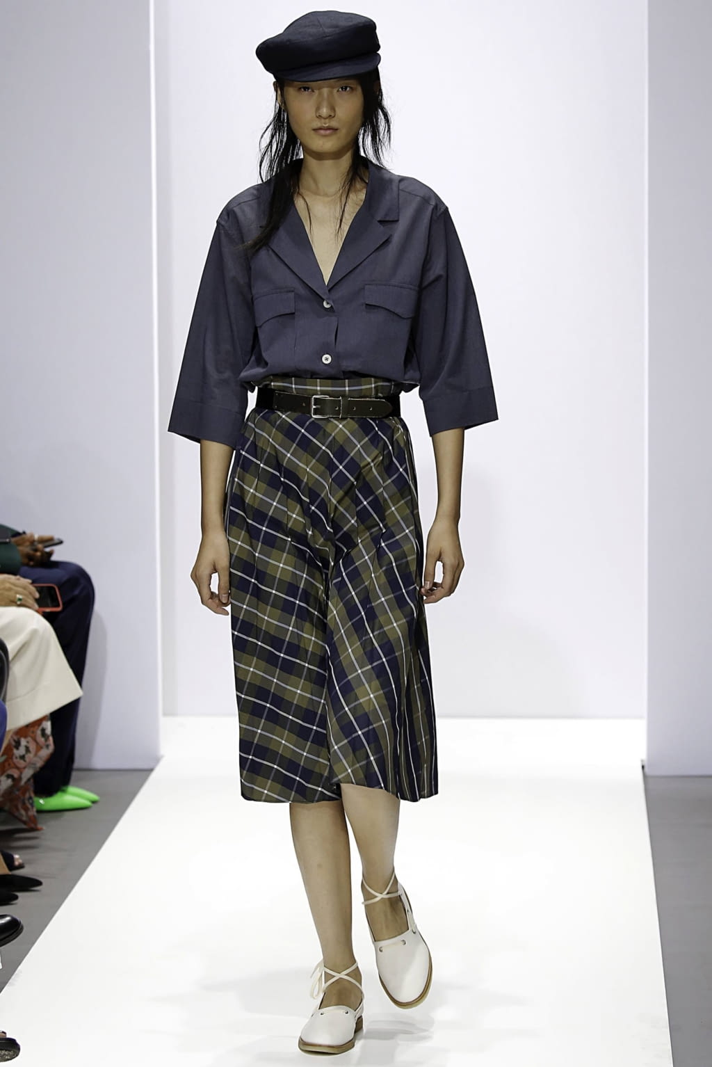 Fashion Week London Spring/Summer 2019 look 22 from the Margaret Howell collection womenswear