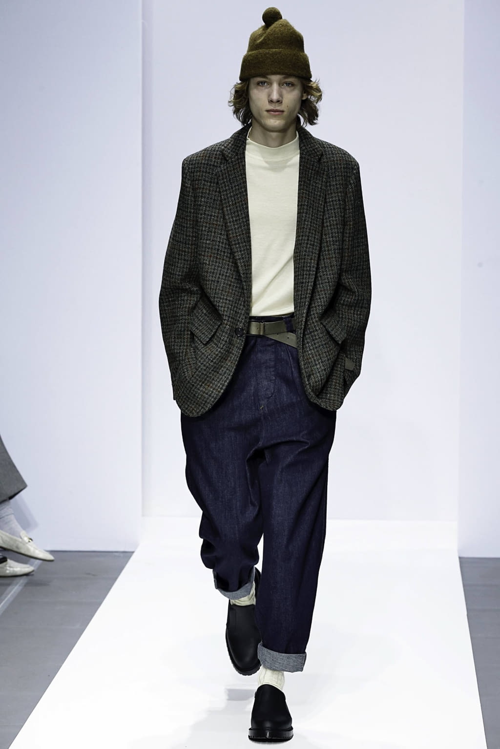 Fashion Week London Fall/Winter 2019 look 25 from the Margaret Howell collection menswear