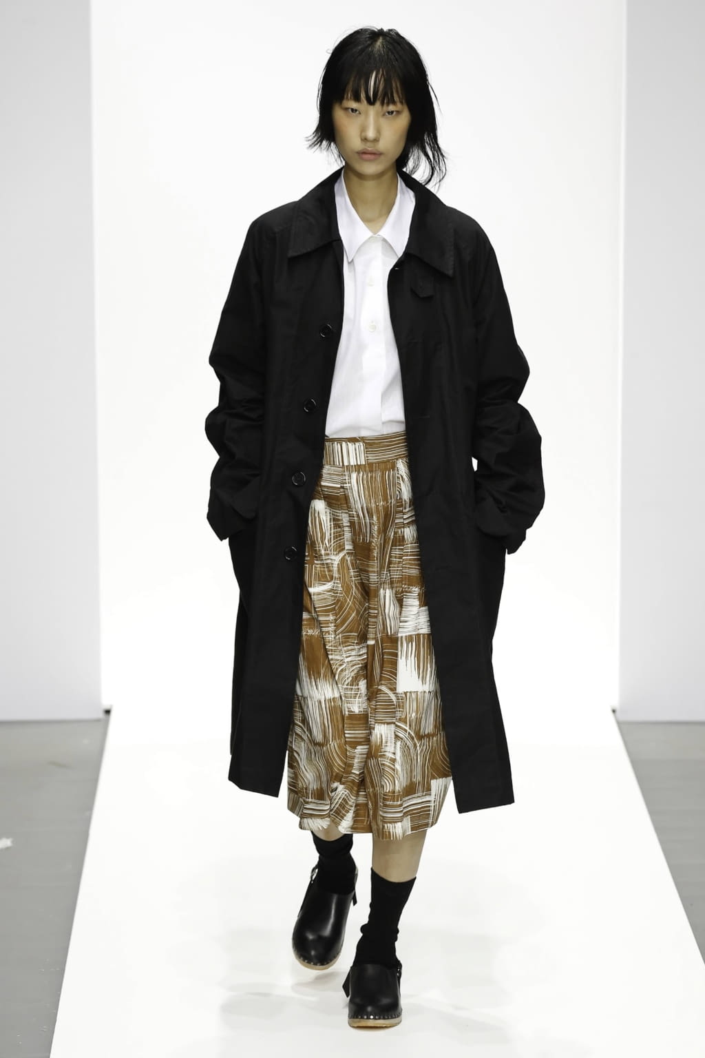 Fashion Week London Spring/Summer 2020 look 10 from the Margaret Howell collection 女装